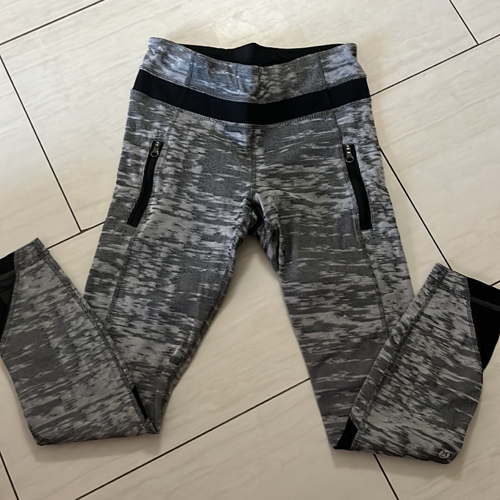 lululemon tights - Picture 3 of 5
